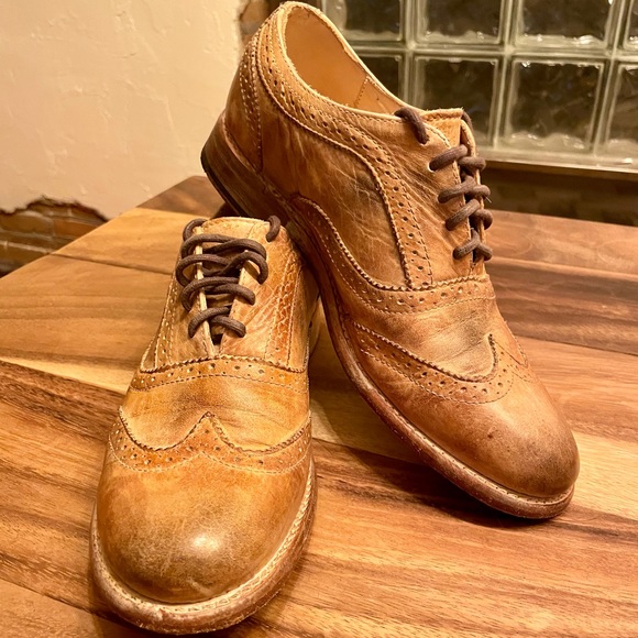 Men’s Bed Stu “Lita” brown leather Oxford wingtip shoes